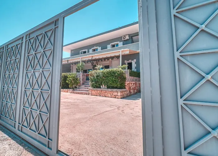 Le Gjero Luxury Villa