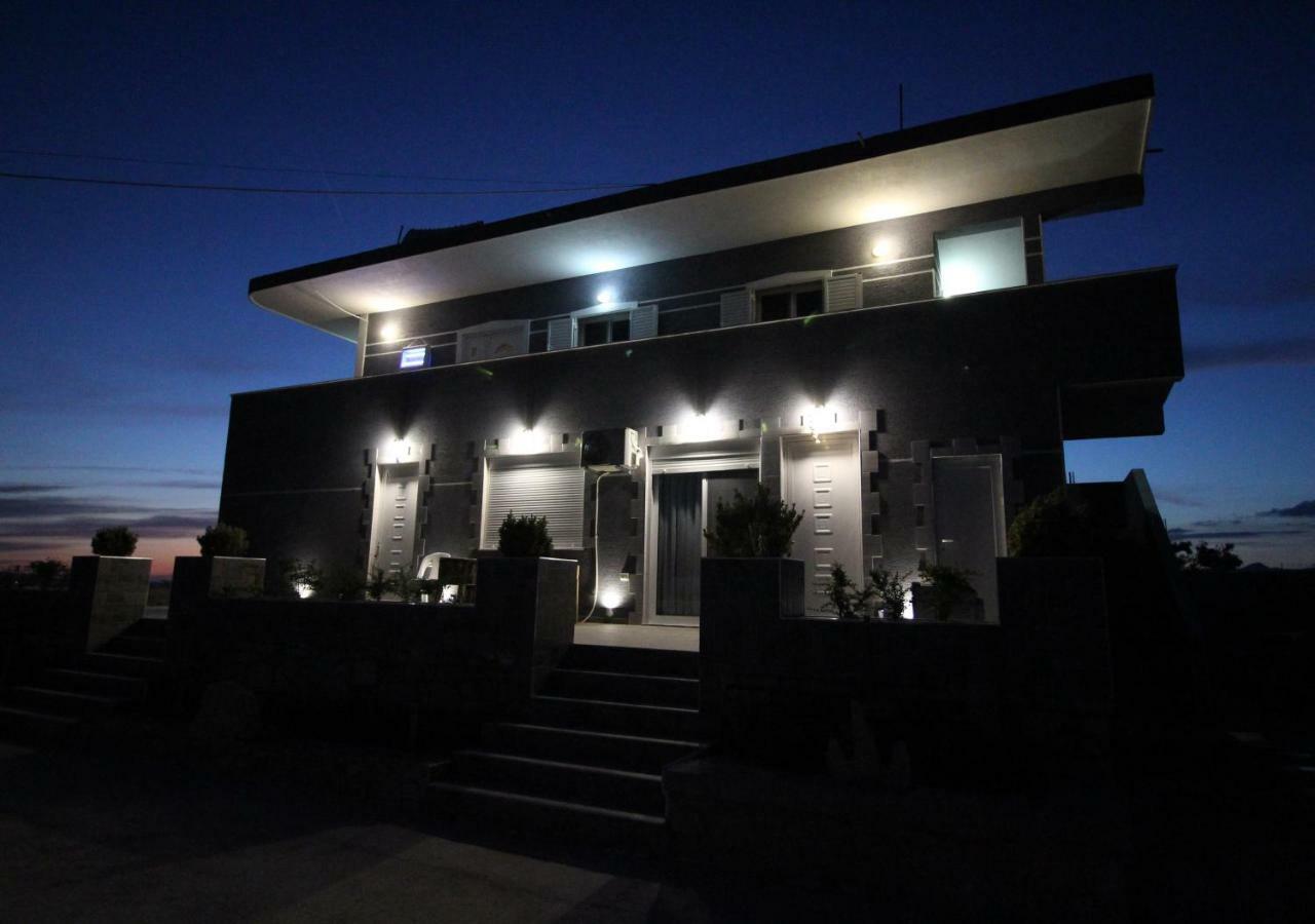 Le Gjero Luxury Apartment *