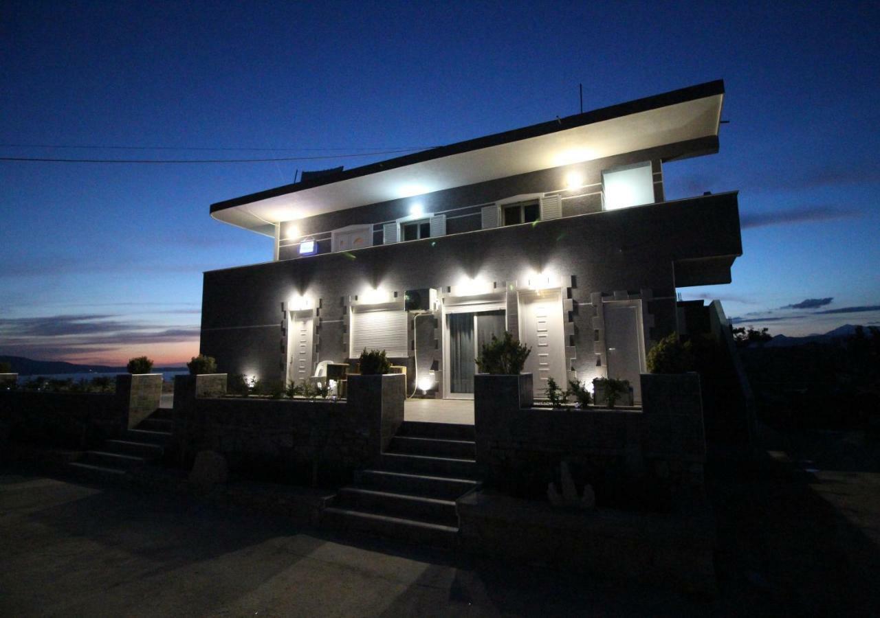 Le Gjero Luxury Apartment *